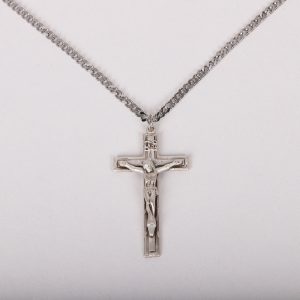 Necklace Crucifix – Detailed Cross – Matte Silver – 24