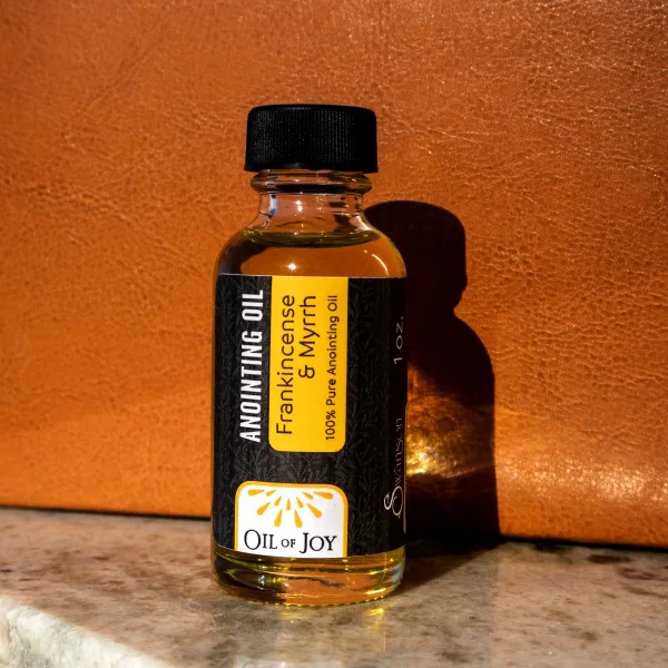 1 oz of Anointing oil frankincense & Myrrh 100% pure- oil of joy