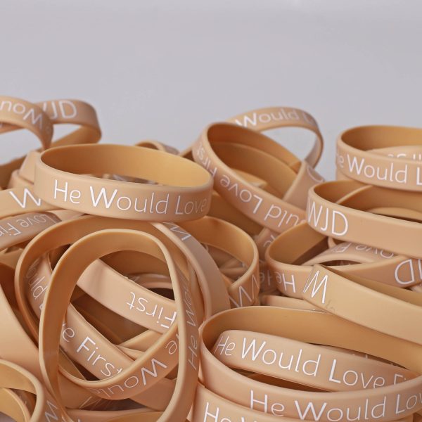 Bracelet Silicone Wwjd He Would Peach Pk100 | Swanson Christian Products